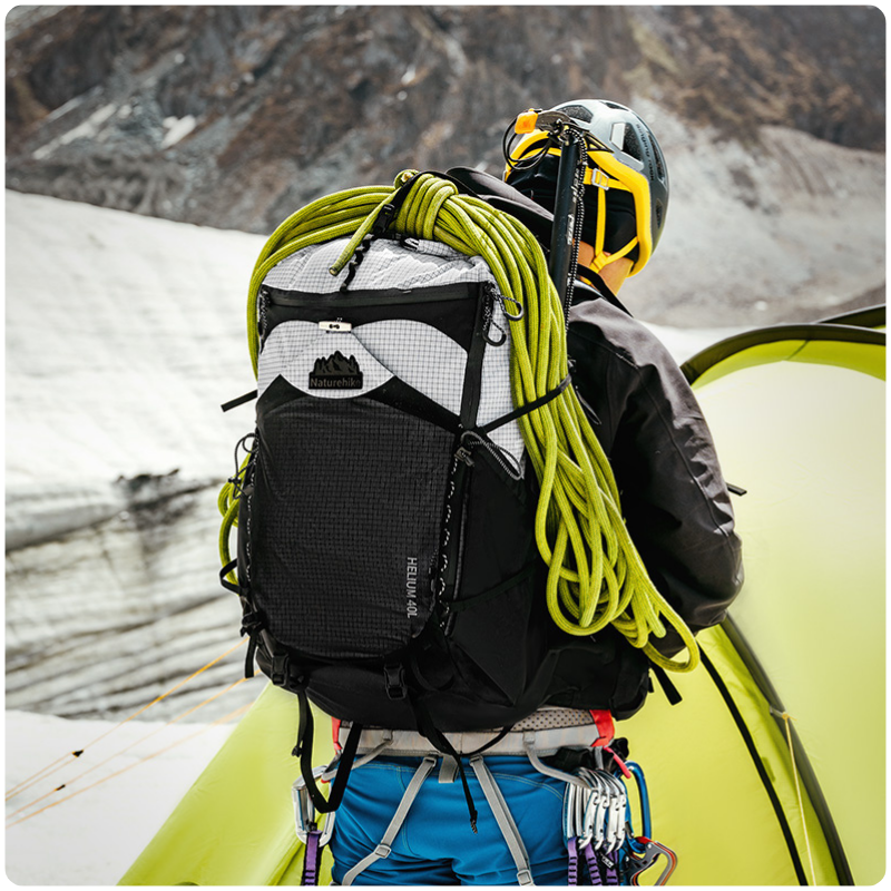 Naturehike batoh Helium 40l vel. M - bílý